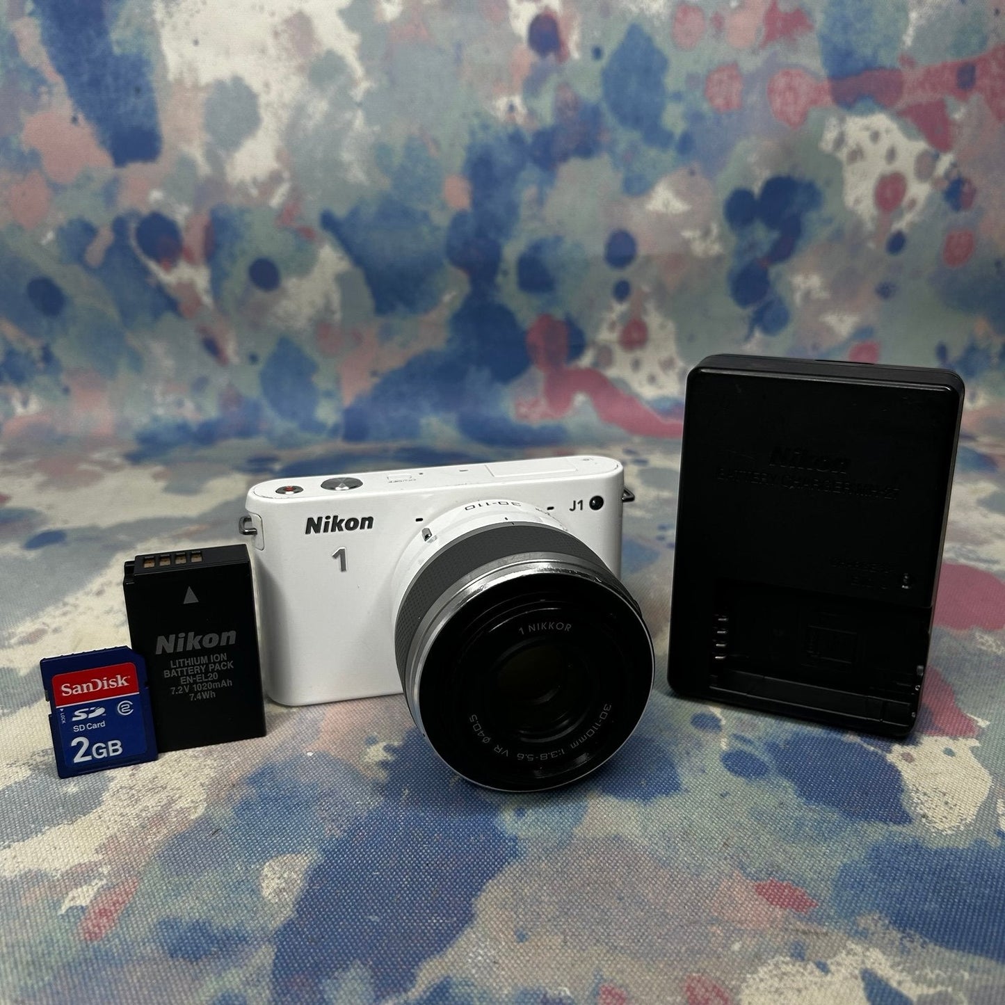 Nikon 1 J1 Digital Camera Bundle White w/ 30-110mm Lens & Charger Please Read
