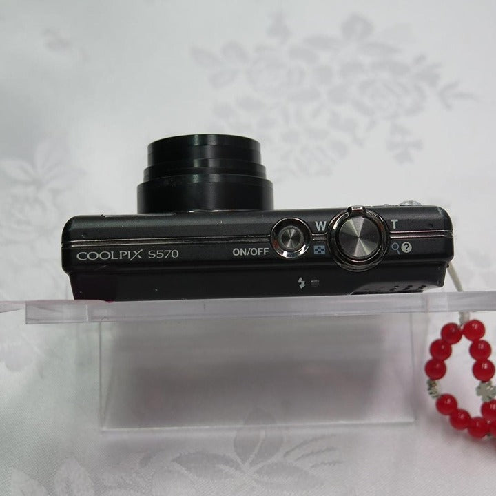 Nikon Coolpix S570