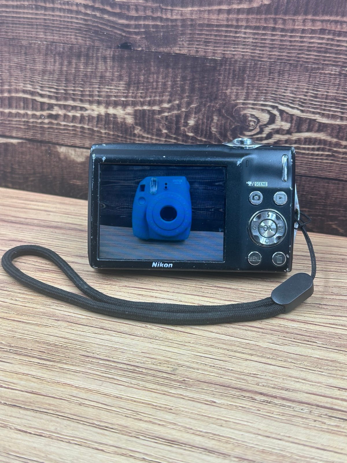Nikon Coolpix S3000 Black-12.0 MP Digital Camera 8SD Card & Charger-Tested
