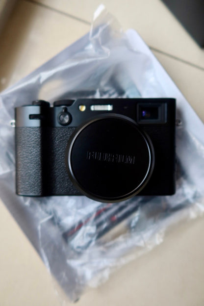 Fujifilm X100VI - Black Digital Camera
