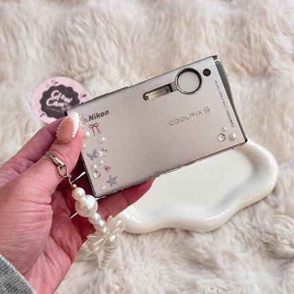 PreOwned Nikon coolpix digital camera