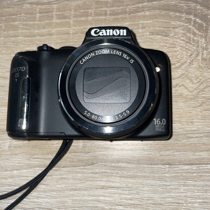 Canon PowerShot SX 170 IS 16.0MP 16x Digital Camera