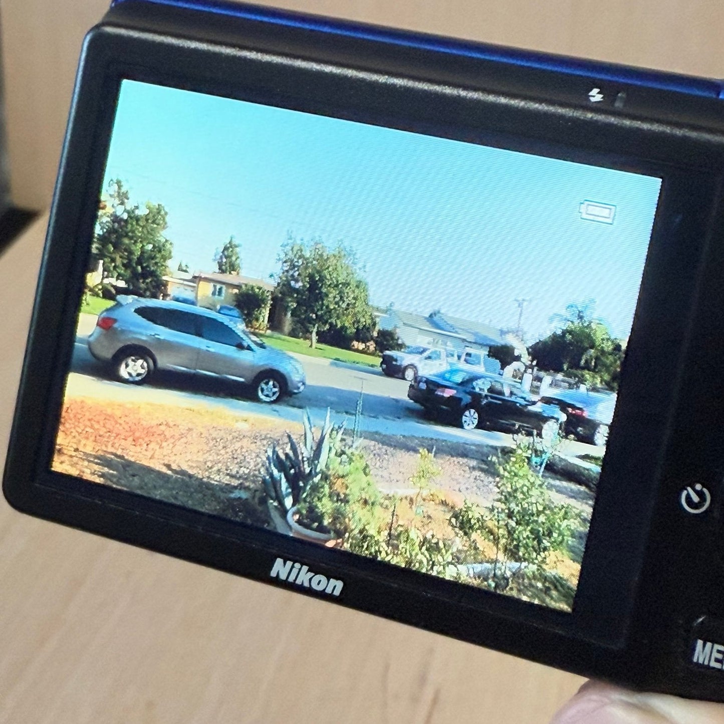Nikon Coolpix S6200 Blue 16.0MP Digital Camera TESTED Great w/Batt/Charg-SDCard!