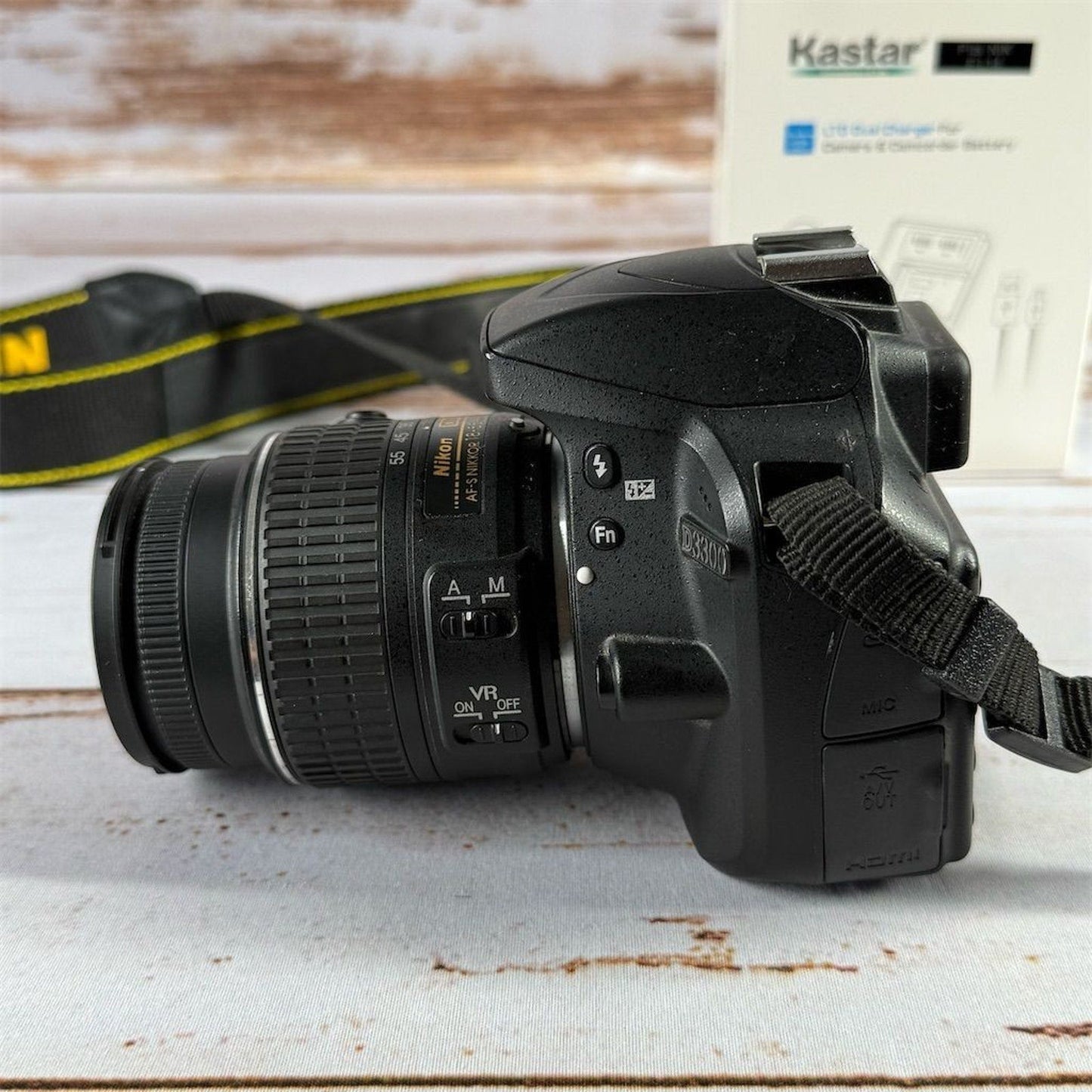 Nikon D3300 DSLR w/ 18-55mm Lens & Kastar Charger Shutter Count 3788 Used