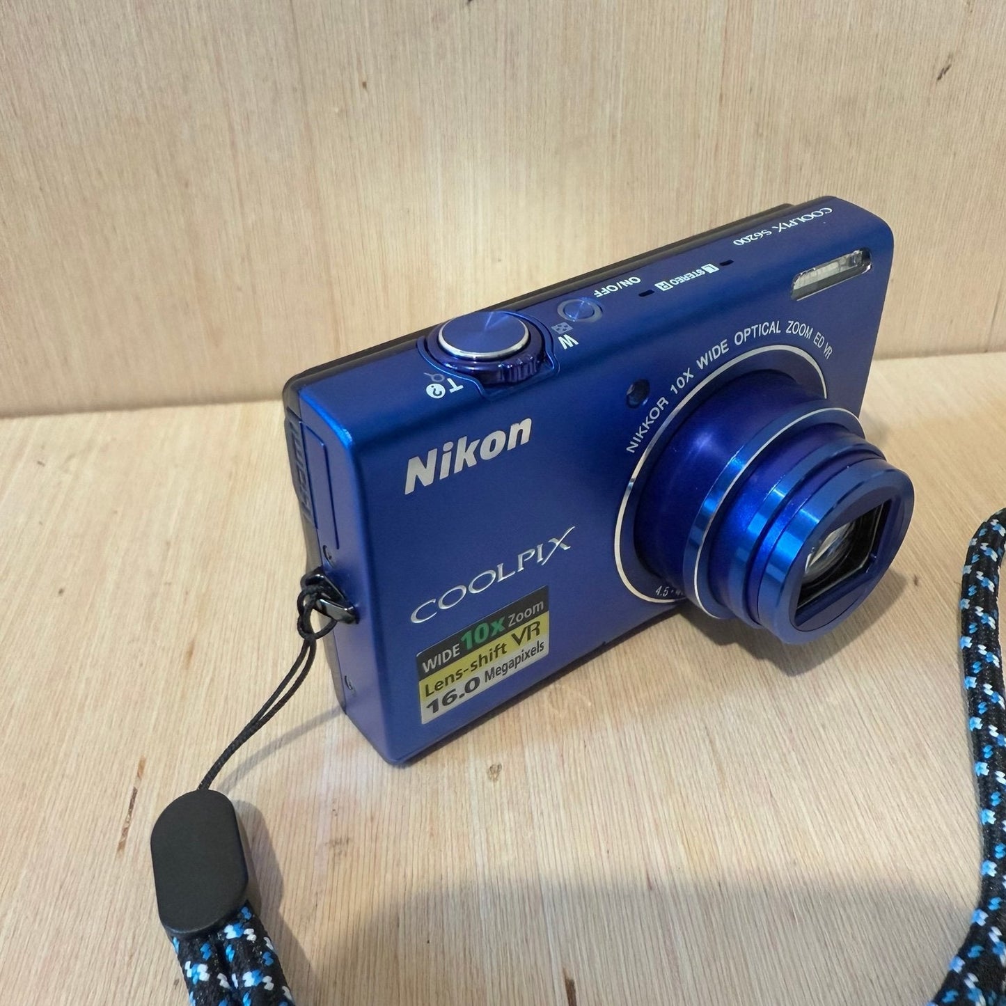 Nikon Coolpix S6200 Blue 16.0MP Digital Camera TESTED Great w/Batt/Charg-SDCard!