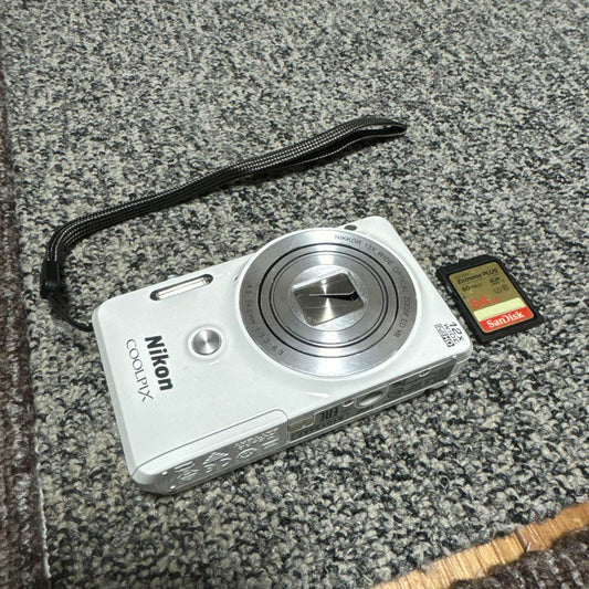 Nikon COOLPIX S6900 Digital Camera