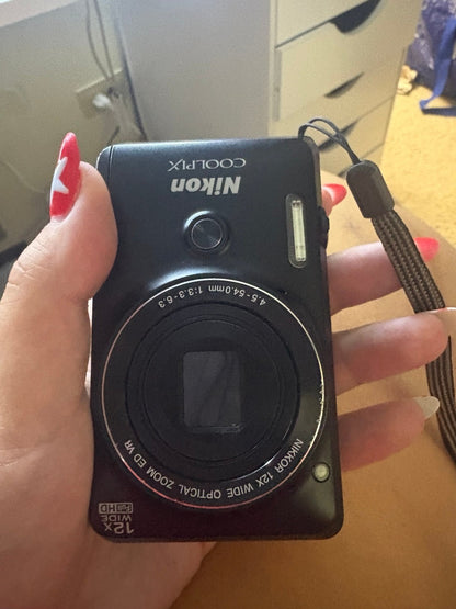 nikon coolpix s6900