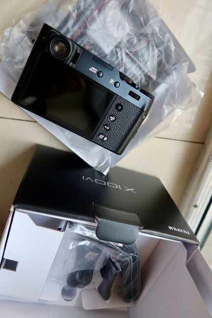 Fujifilm X100VI - Black Digital Camera