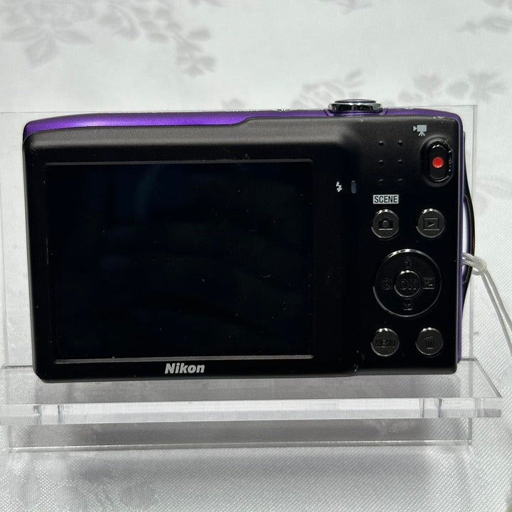 Nikon Coolpix S3300