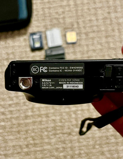 Nikon Coolpix S9500 Black 18.Mp 22X Super-Telephoto pocket camera