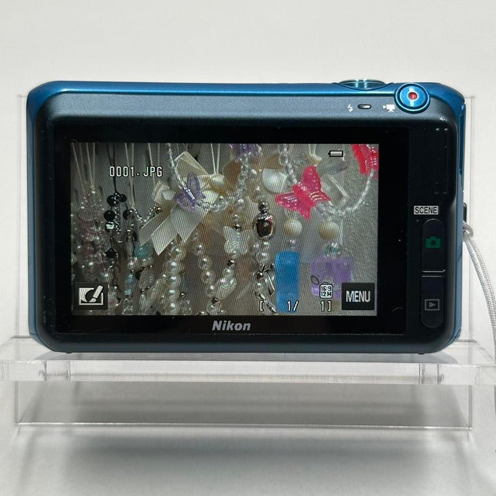 Nikon Coolpix S6400