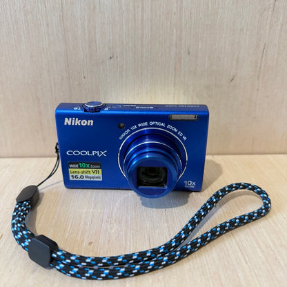 Nikon Coolpix S6200 Blue 16.0MP Digital Camera TESTED Great w/Batt/Charg-SDCard!