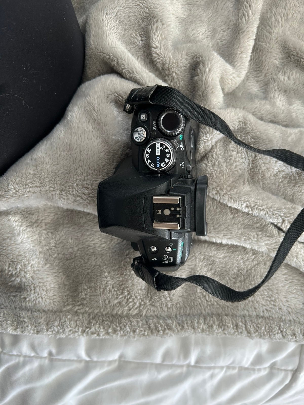 Olympus E-410 camera