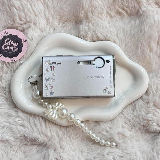 PreOwned Nikon coolpix digital camera