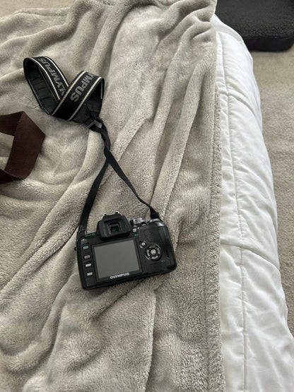 Olympus E-410 camera